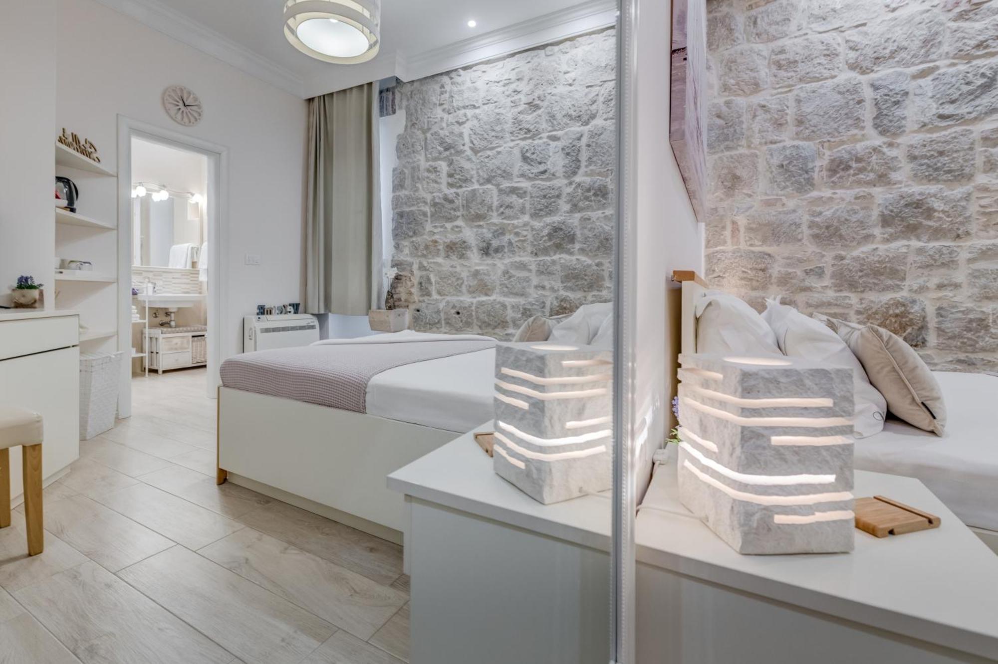 Victoria Luxury Rooms - Split Downtown 외부 사진